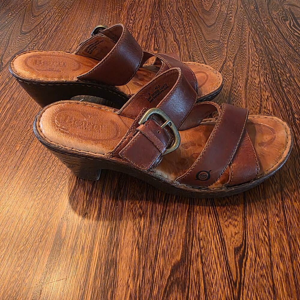 Born b.o.c Women's Brown Hippie Bellot Leather Heel Slip on Buckle Sandals SZ 9